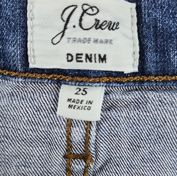 J. Crew Denim Shorts Women's Size 25 Cuffed Medium Wash Blue - Picture 3 of 4